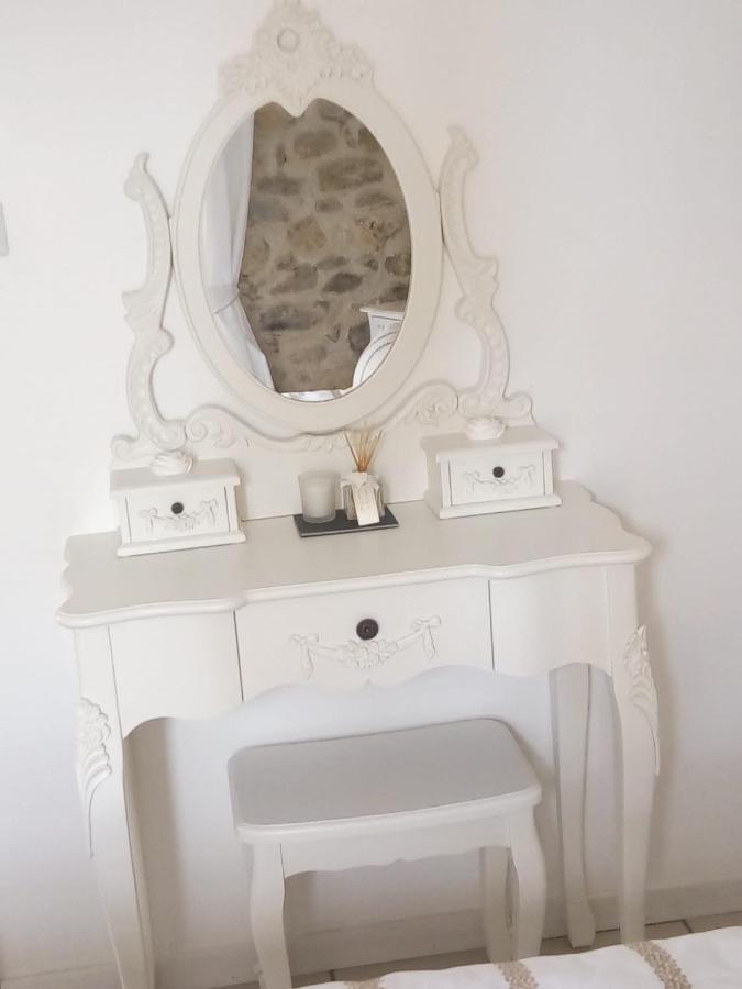 Maison De L'Amour Apartment Chardonnay Assignan Luaran gambar